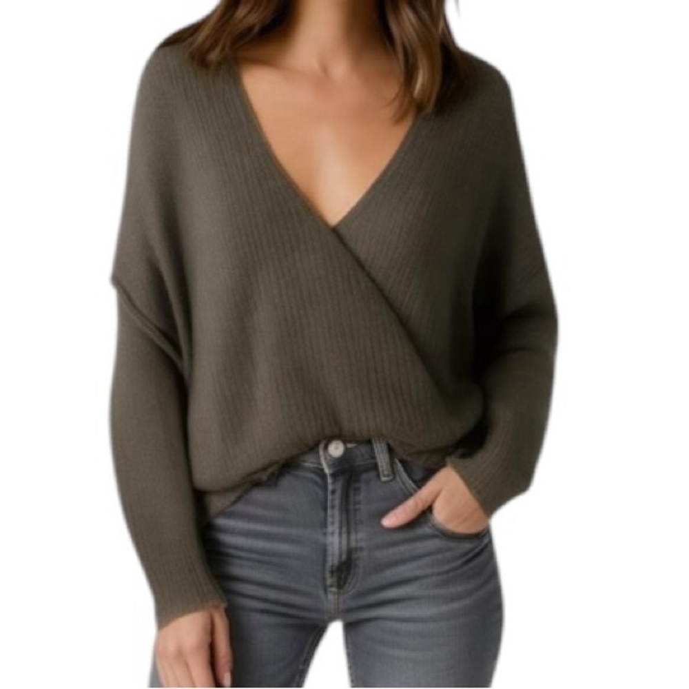 8 Red Butterflies Plunge V Olive Green Ribbed Cross Over Sweater Size m